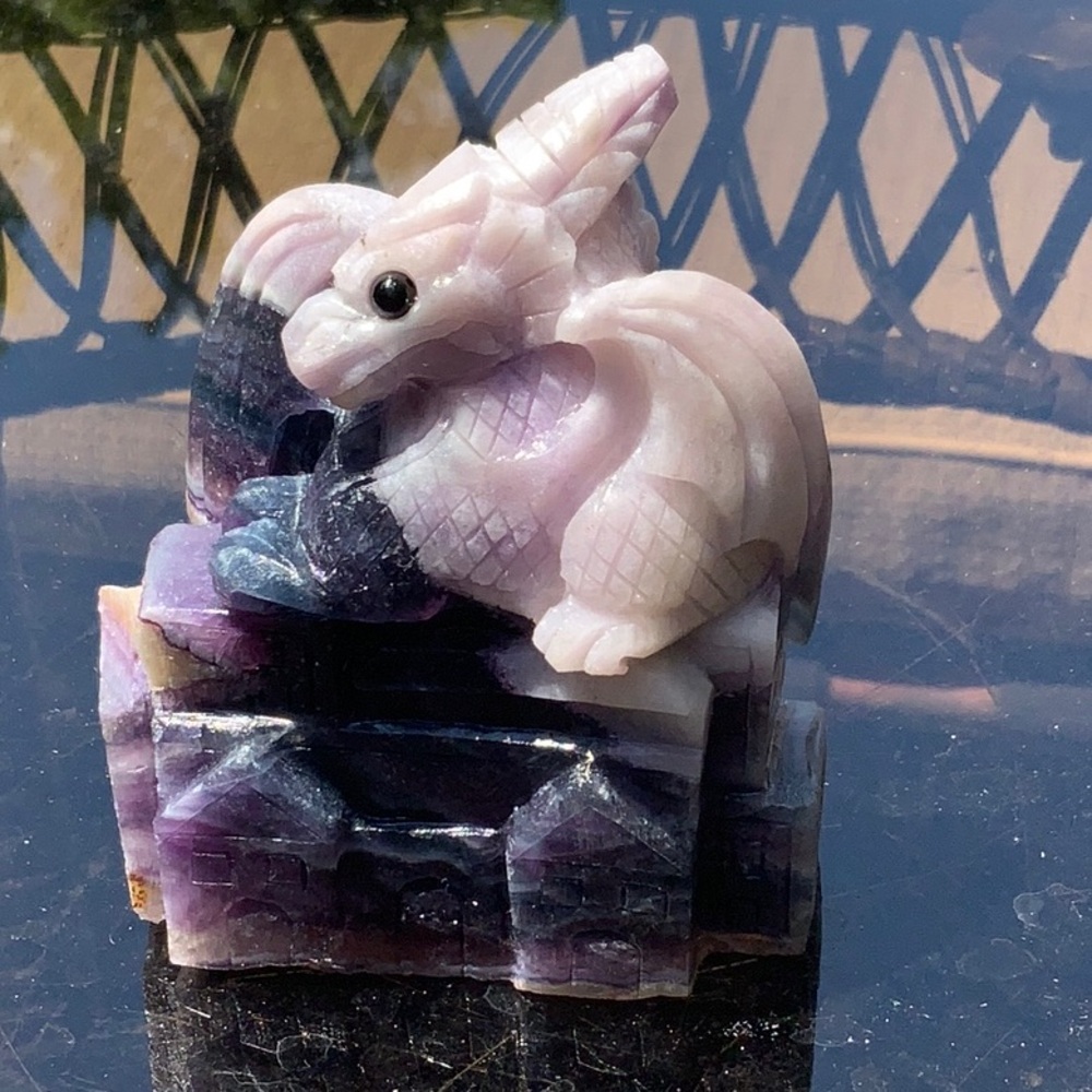 FLUORITE HAND CARVED FLYING DRAGON